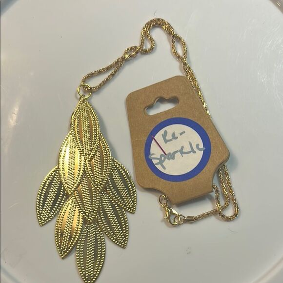 Gold Leaf Pendant Necklace by - Picture 2 of 4